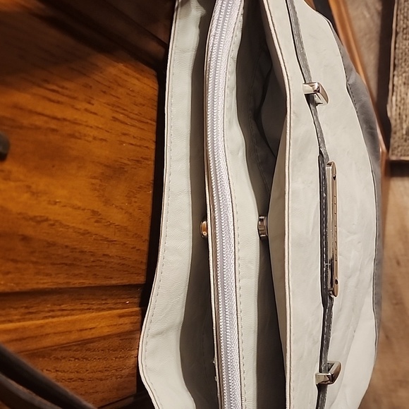 ‼️50%_5+Bundles‼️ ROSETTI Shoulder Bag P2 - Picture 7 of 14